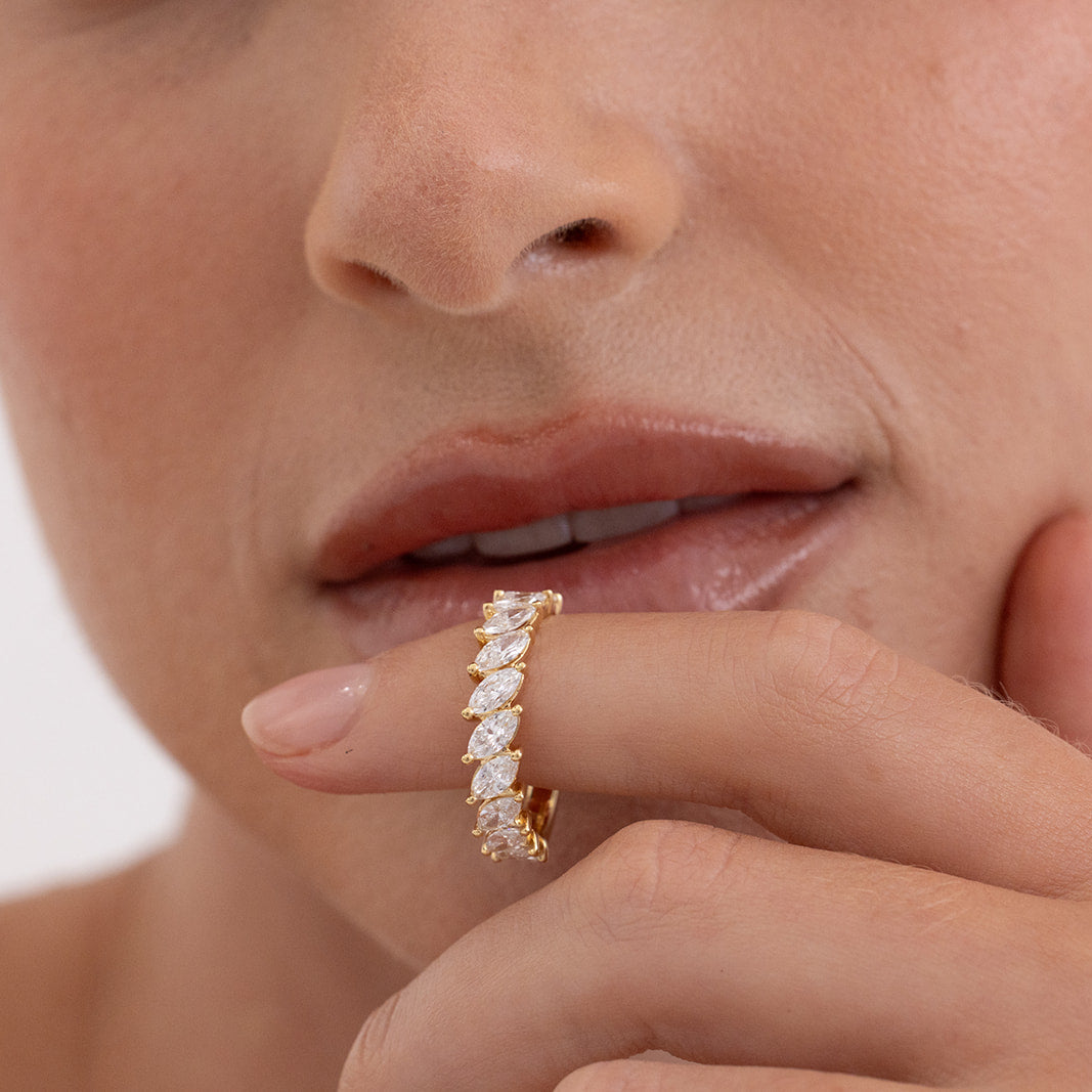 Faye | Slanted Marquise Diamond Ring