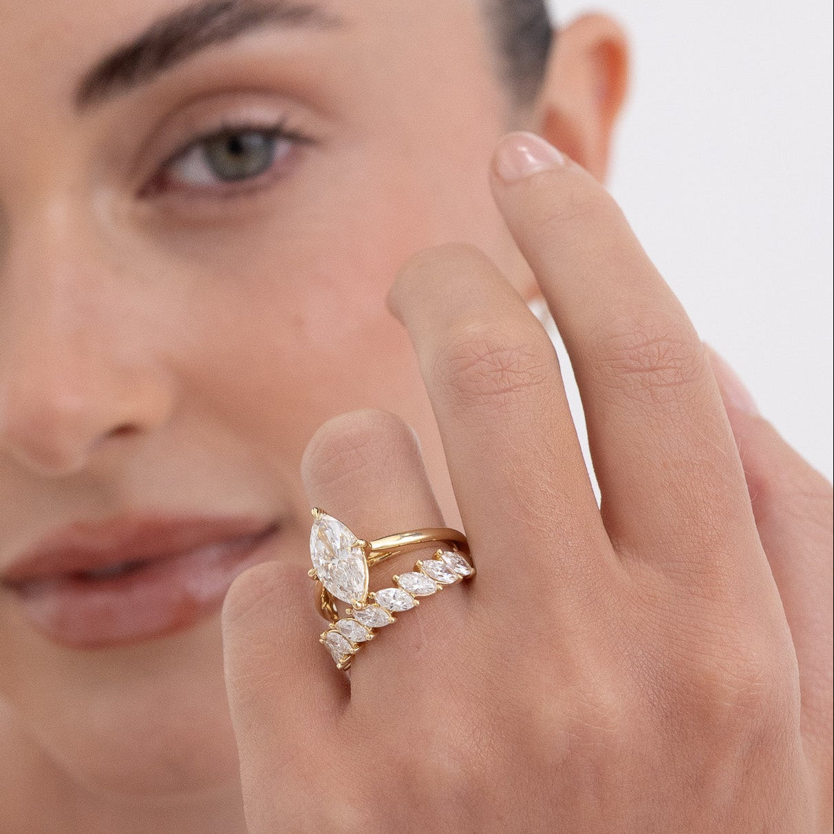 Faye marquise diamond wedding ring in 18K gold featuring 11 claw-set lab-grown diamonds