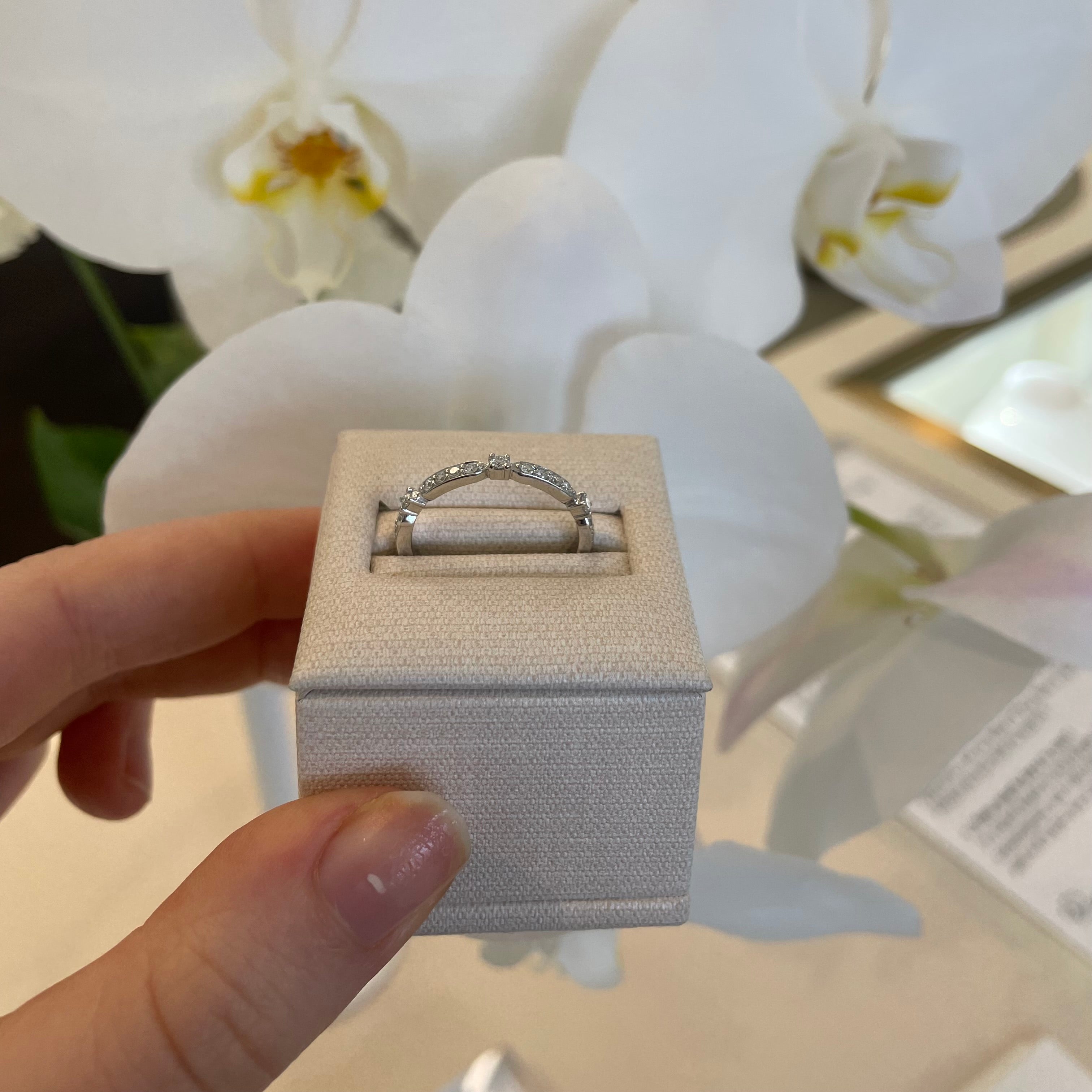 Round Natural Diamond Ring