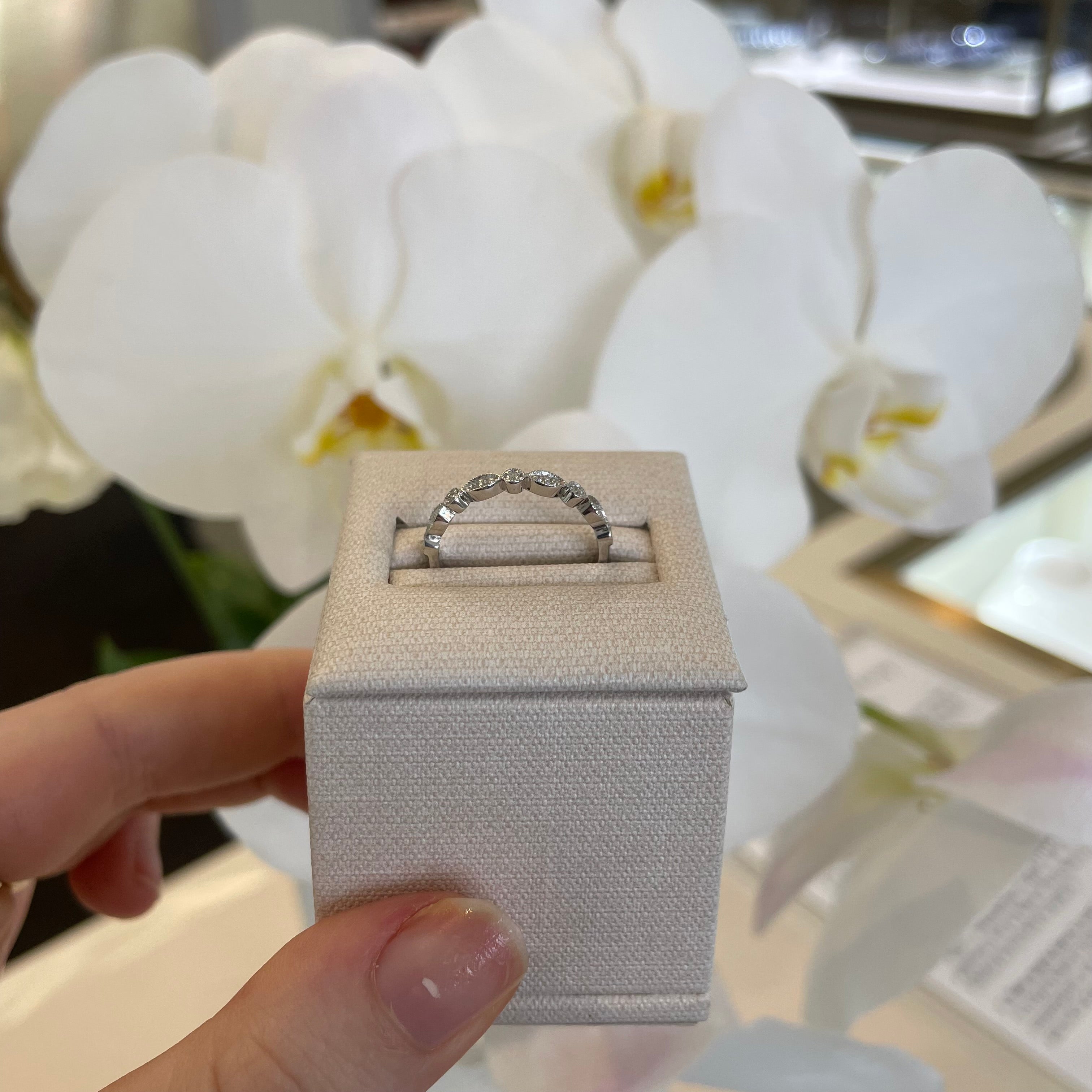 Vintage Style Diamond Band White Gold