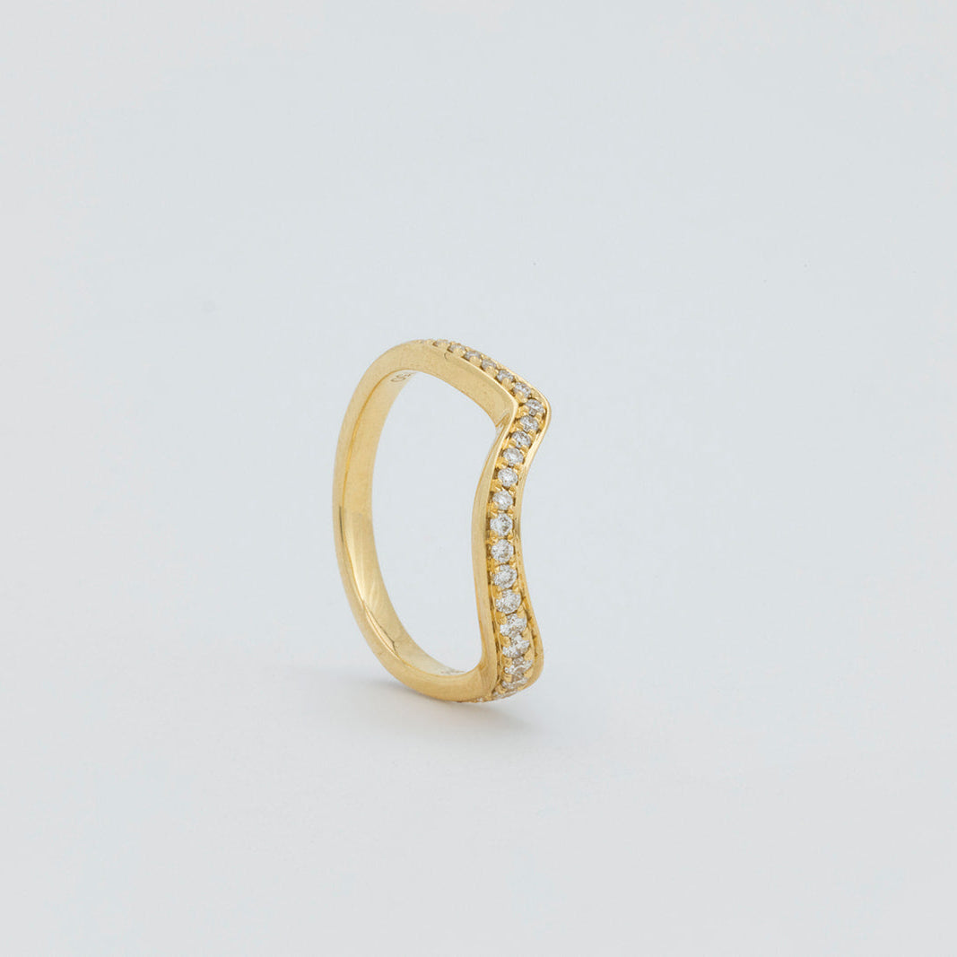 Curved lab grown diamond wedding ring, Kyla, IGI certified, Matthews Jewellers Newcastle