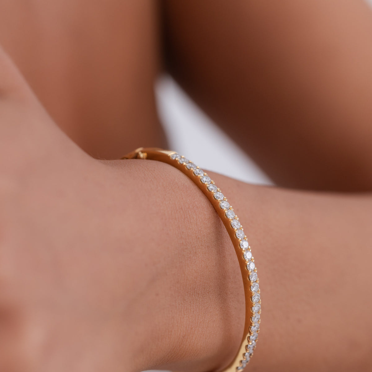 Natural Diamond Hinged Bangle