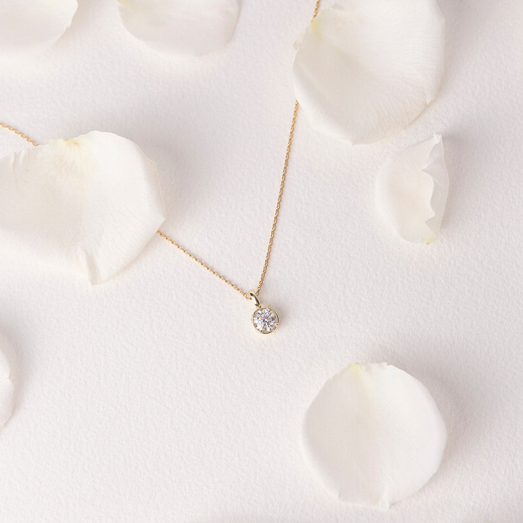 Allure Round Diamond Enhancer | Available Now