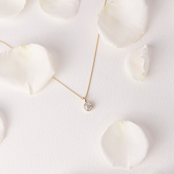 Allure Round Diamond Enhancer