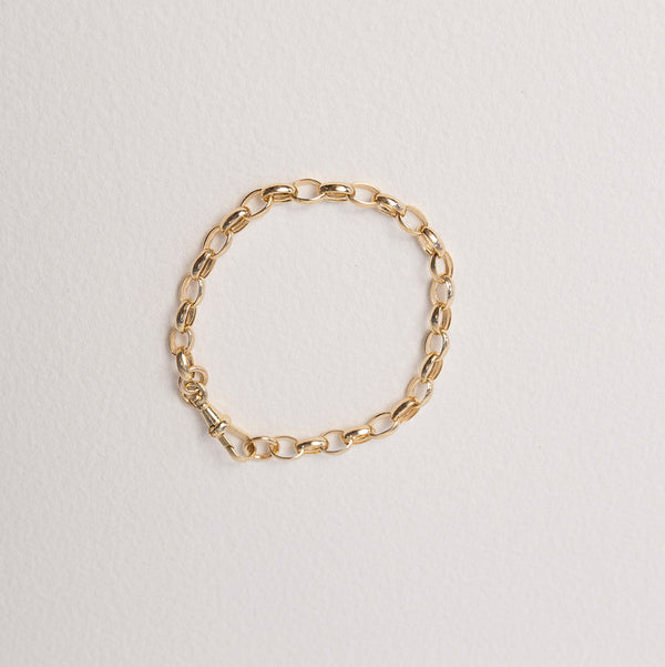Oval Belcher Bracelet