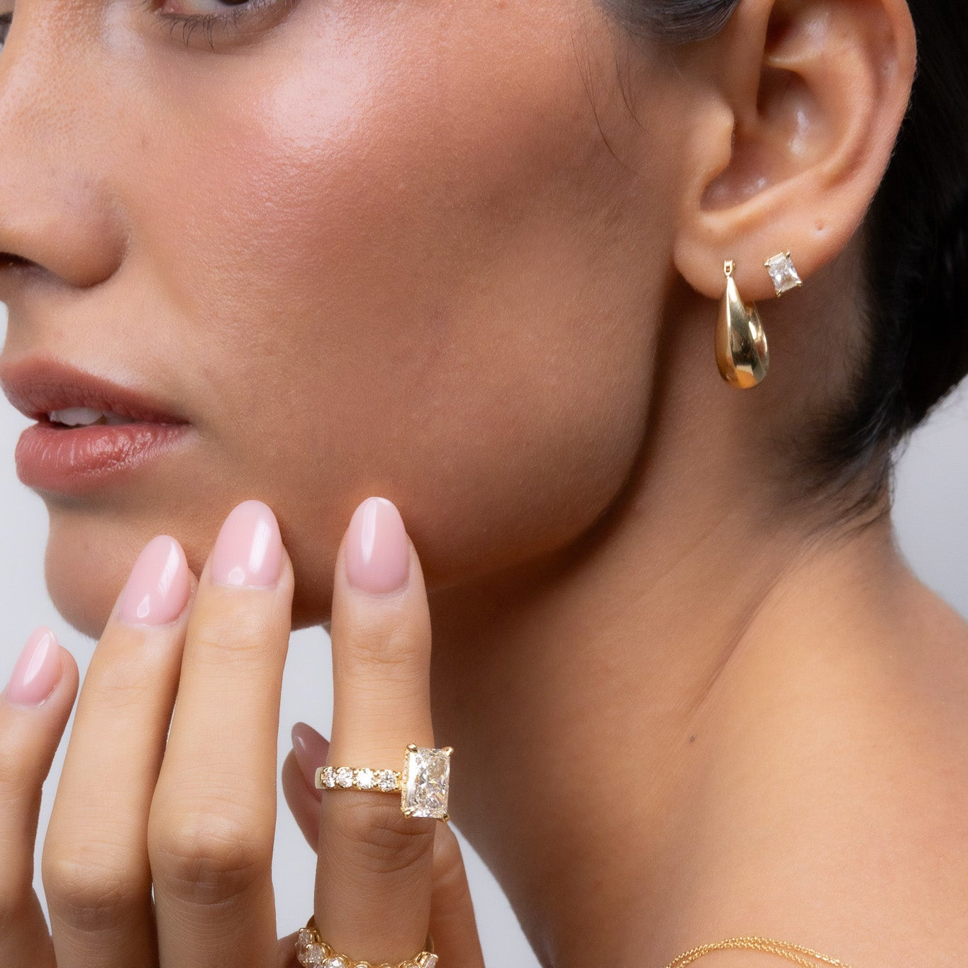 Gold Thick Oval Hoop Earring