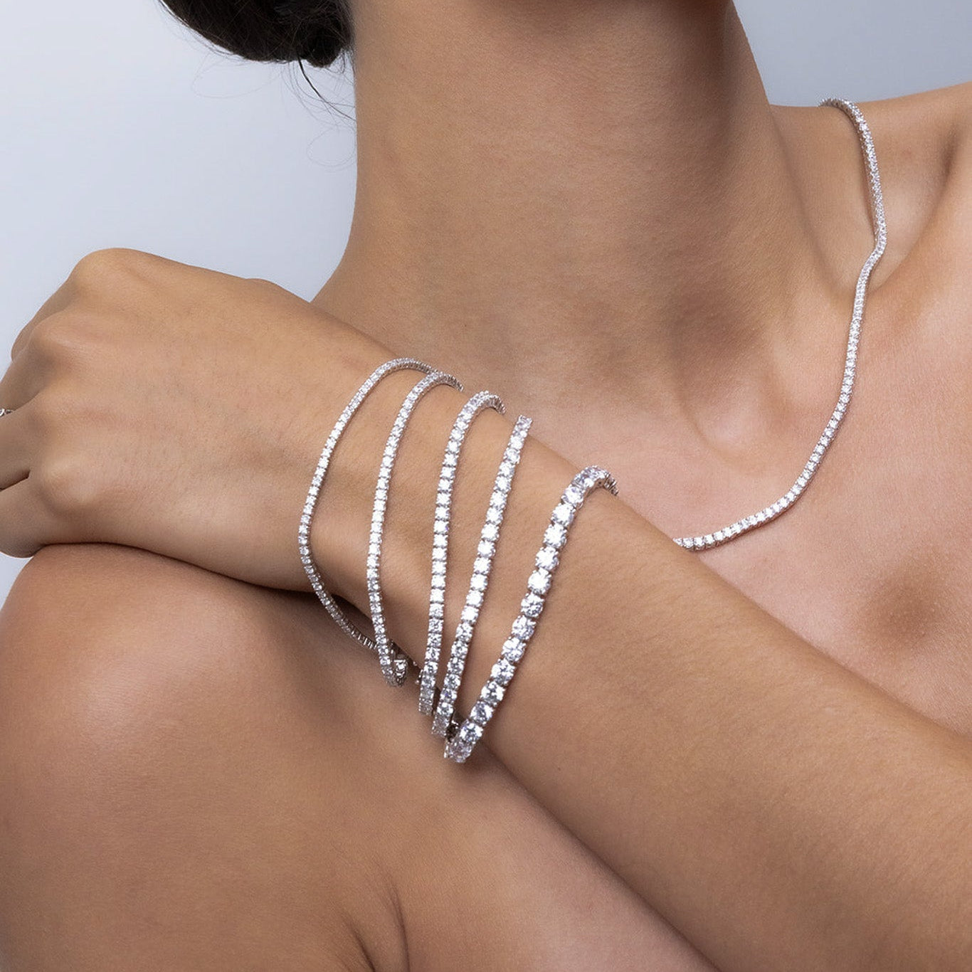 Round Tennis Bracelets | R2W