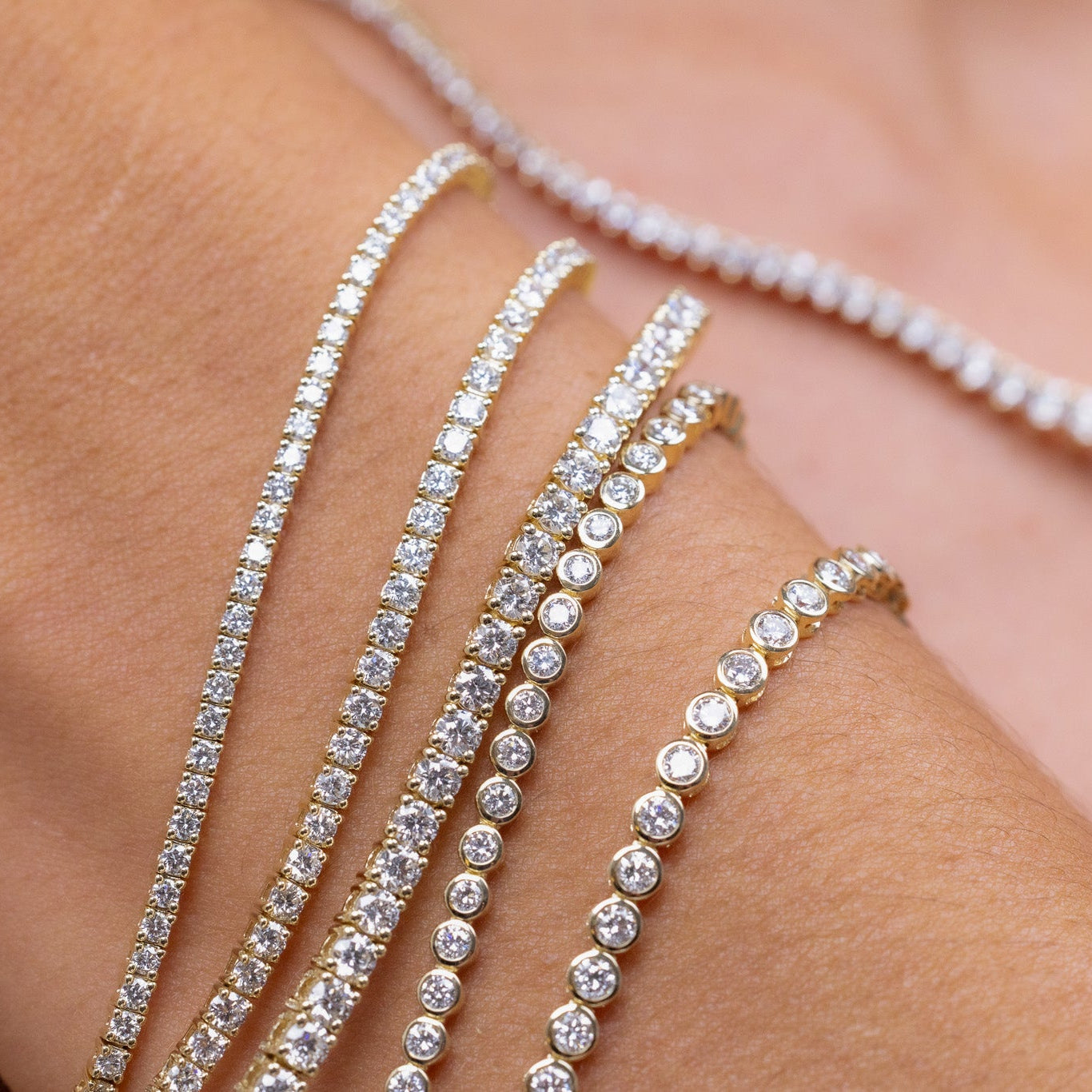 Bezel Round Tennis Bracelet | R2W