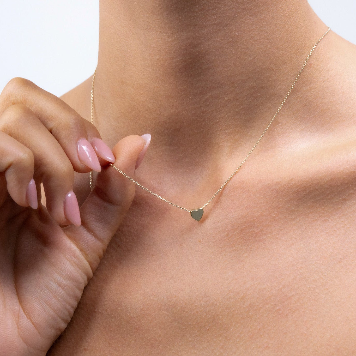 9k Gold Heart Pendant Necklace