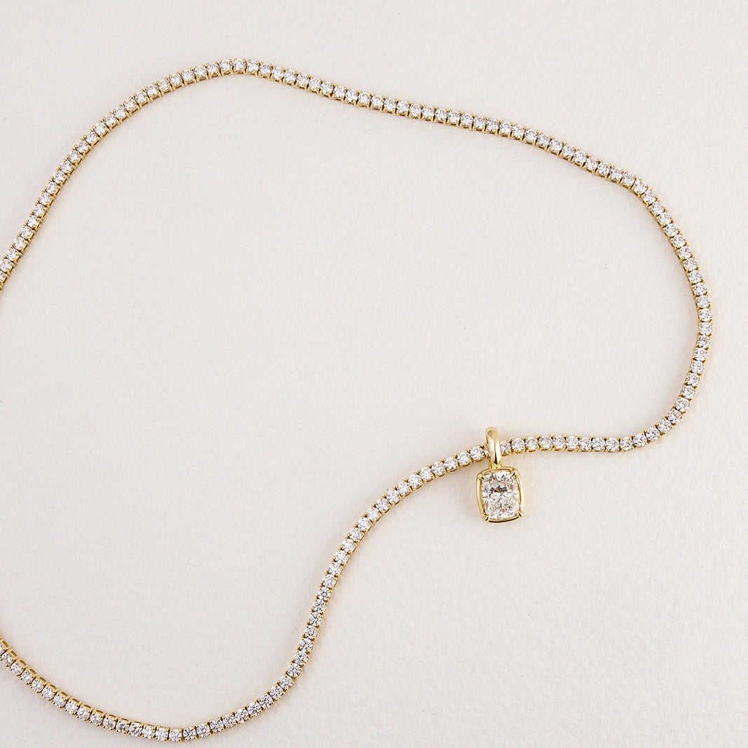 Allure Cushion Cut Diamond Enhancer