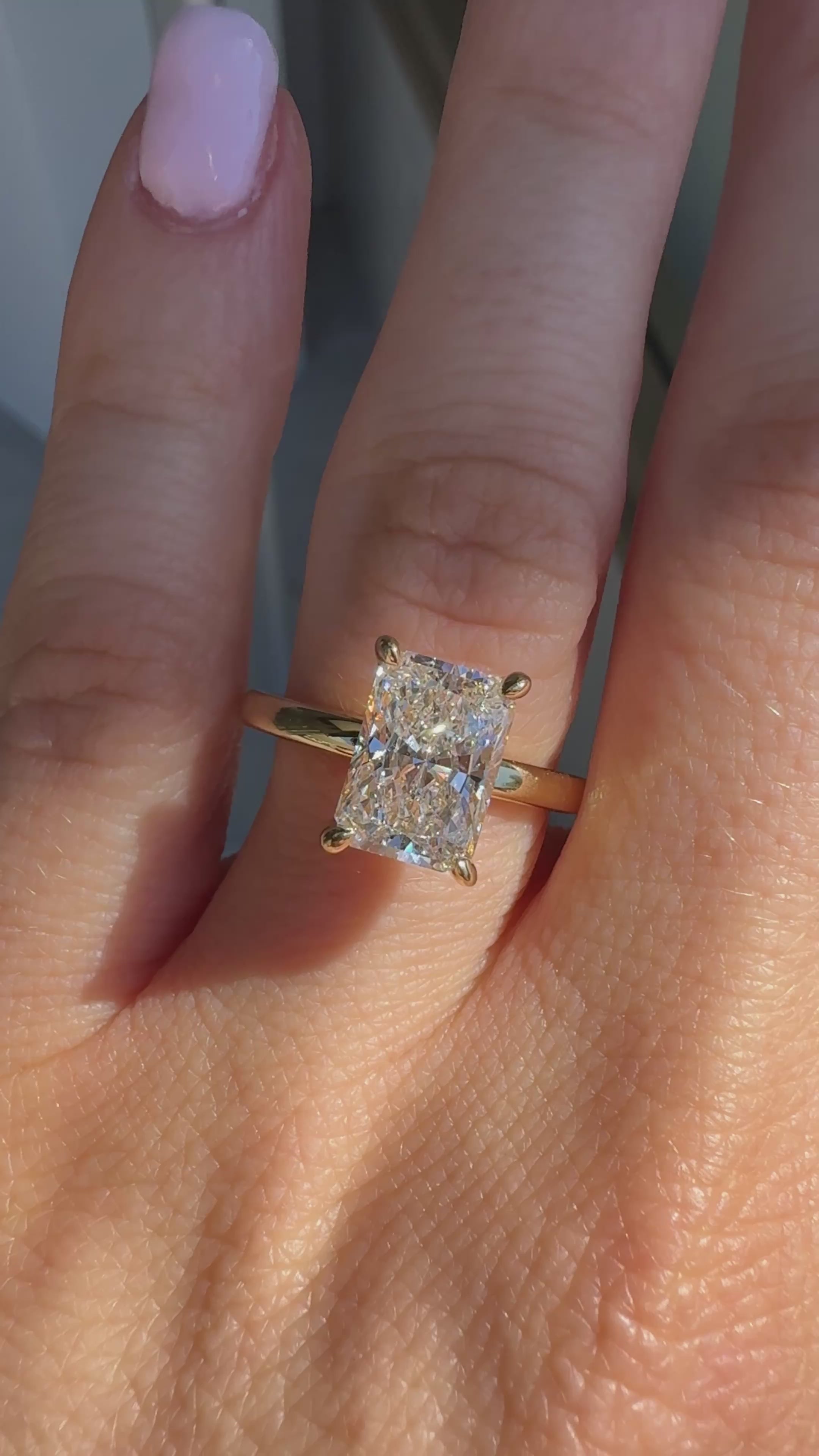 Radiant 2.70ct lab diamond engagement ring in 18k yellow gold, F colour VVS2 clarity, signature solitaire setting, size M.